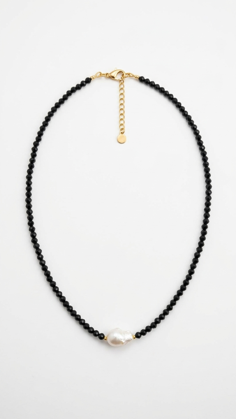 Collar NYX de Espinela Negra y Perla Barroca