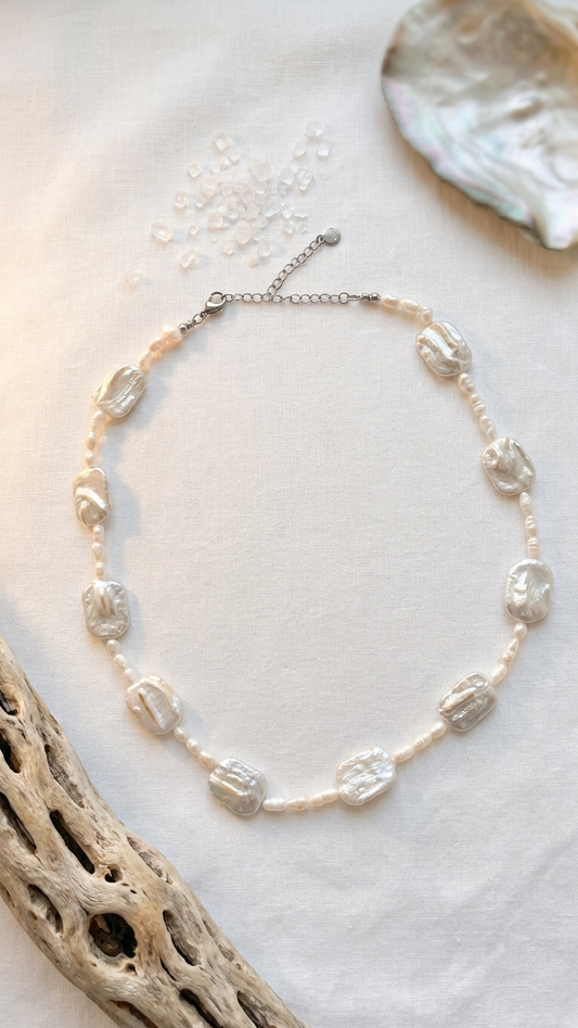 Collar NAYADÉ · Perlas de río