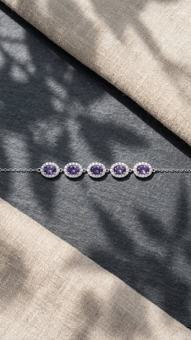 Pulsera LUNÉA  Pulsera de amatista y circonitas ·