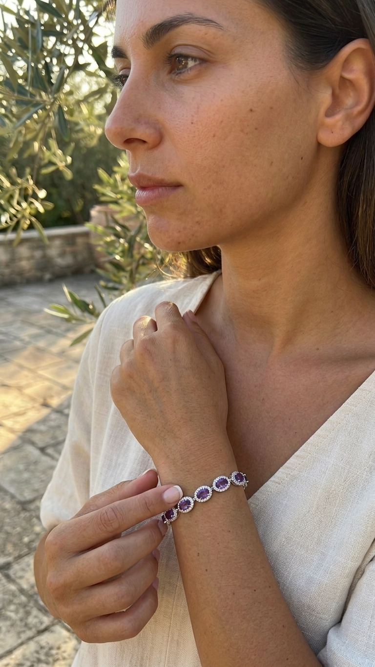 Pulsera LUNÉA  Pulsera de amatista y circonitas ·