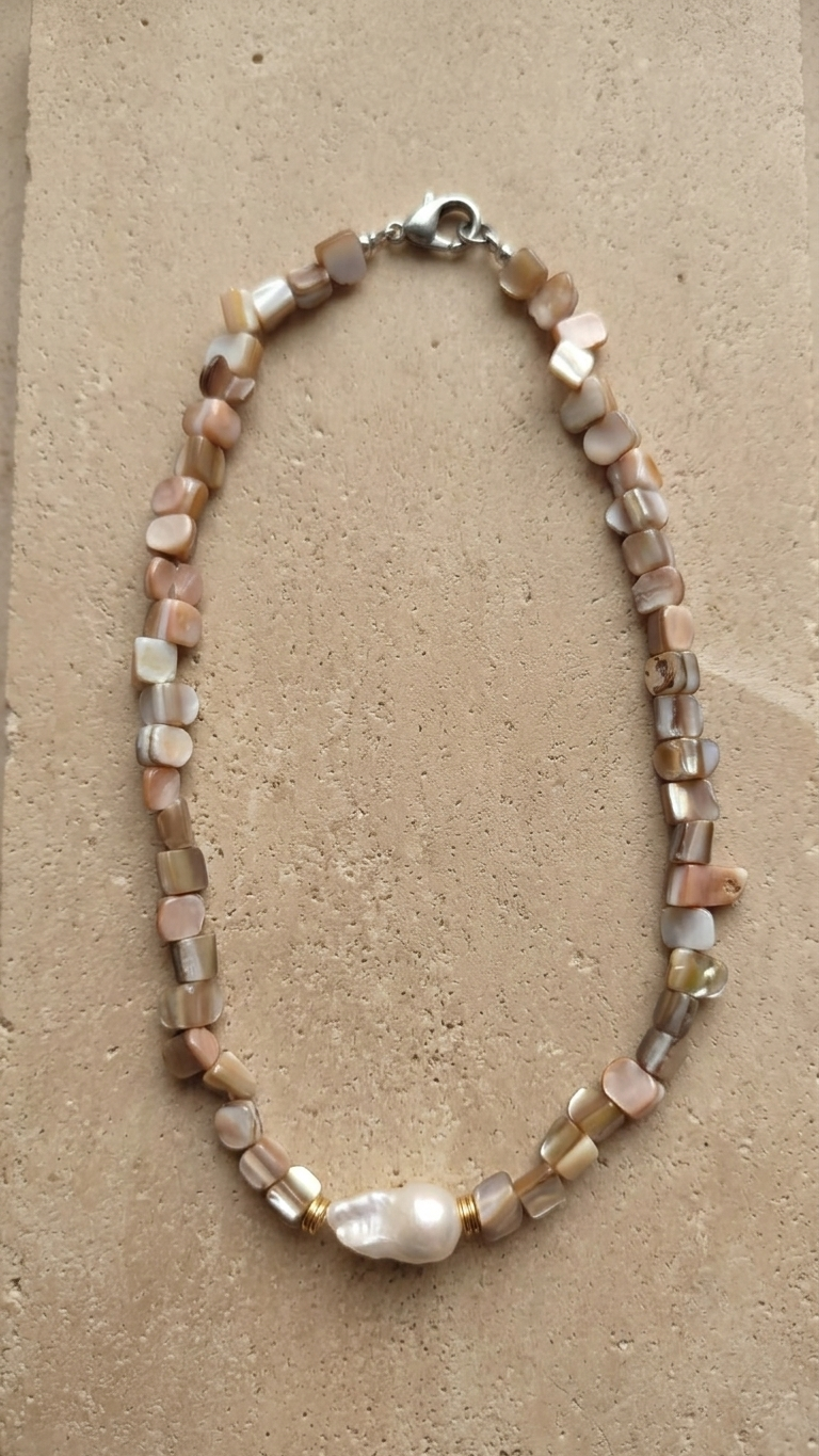 Collar FREYA · Concha Nácar, Perlas