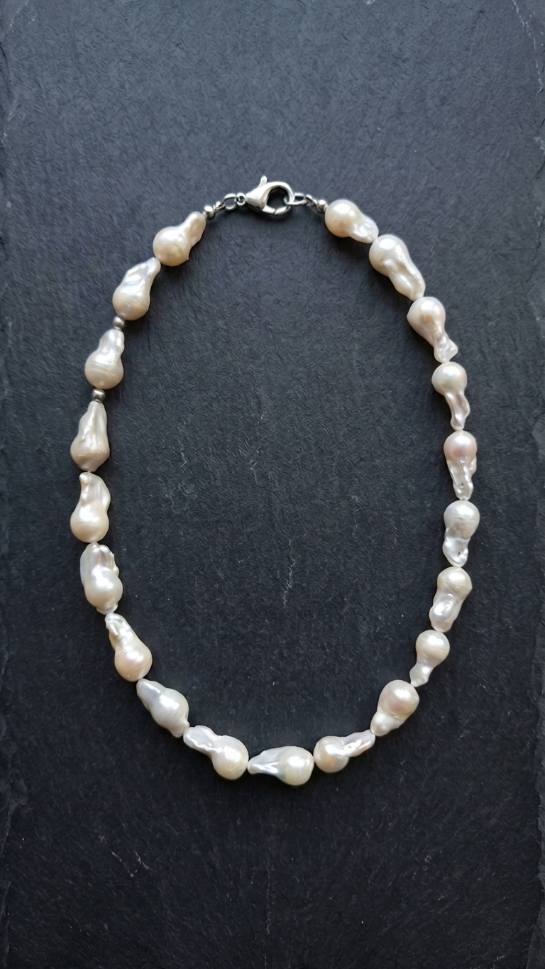 Collar SALITRE · Perlas barrocas y acero